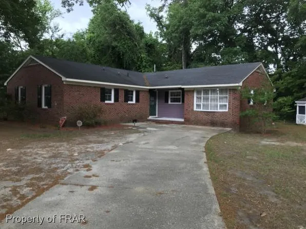 1604 Cawdor Dr, Fayetteville, NC 28304