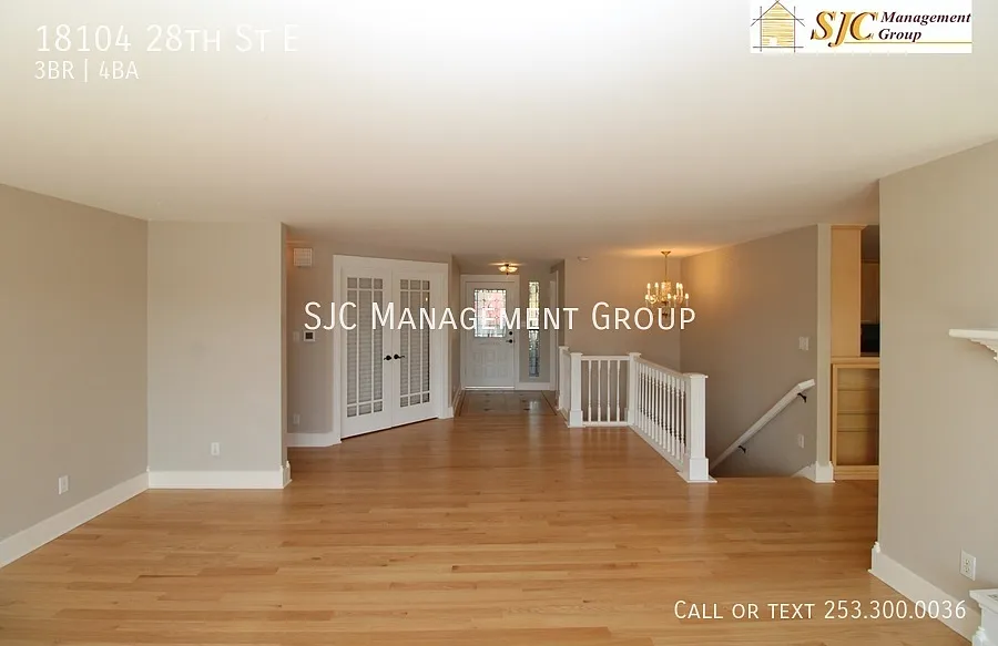 Three bedroom waterfront home for rent on Lake Tapps — Photo 2