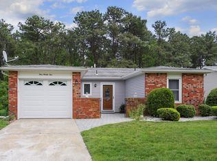 199 Courtshire Dr, Brick, NJ 08723