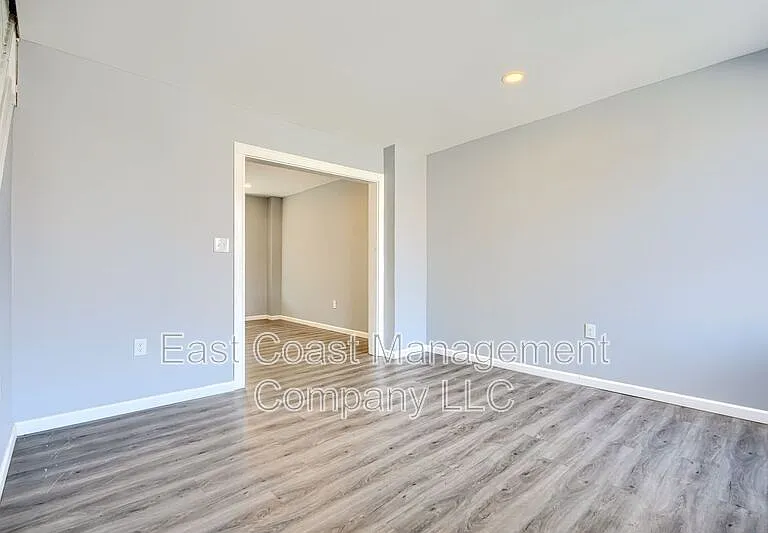 3213 Elmley Ave — Photo 5