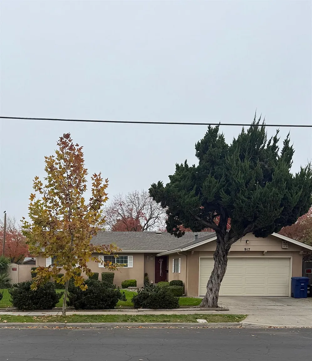 917 Woodrow Ave photo 1