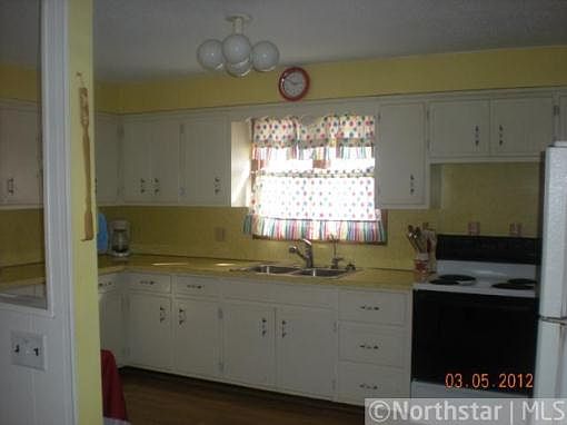 2nd image of 3298 Velvet St