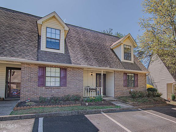 2nd image of 916 Bradley Bell Dr