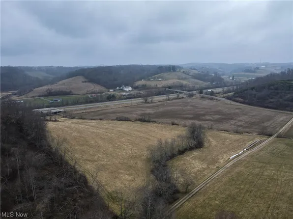Frys Valley Rd SW, Newcomerstown, OH 43832