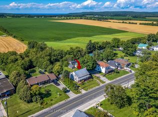 328 Lafontaine Rd W, Tiny, ON L9M 0H1