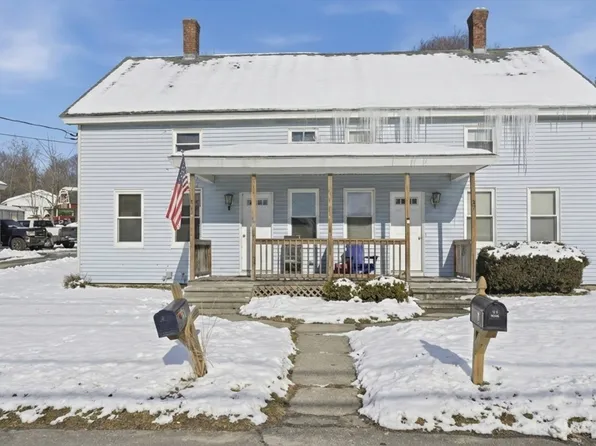 35 School St #35, Northbridge, MA 01534