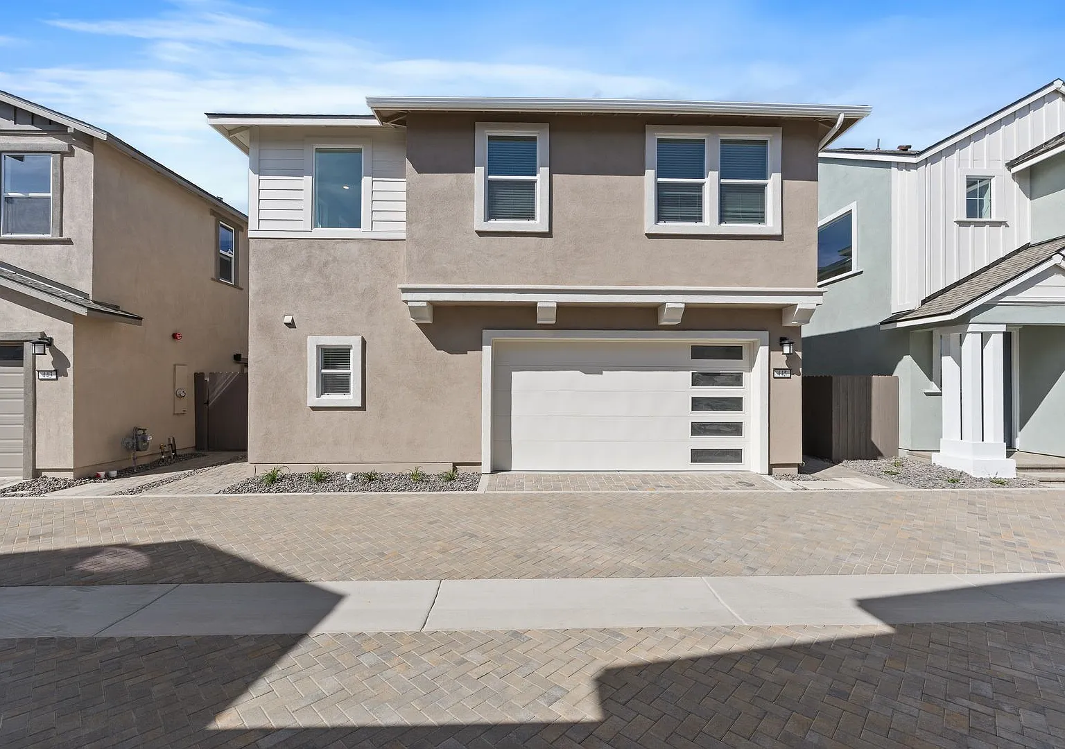 Brand new Arrowcreek Stunner! — Photo 1