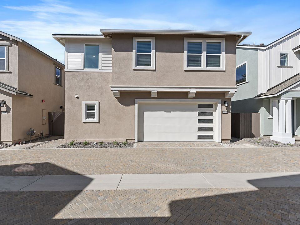 1st image of 445 Prosecco Way