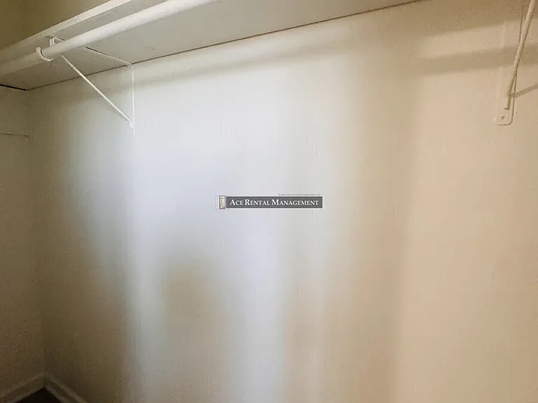 204 10th St #30 — Photo 8