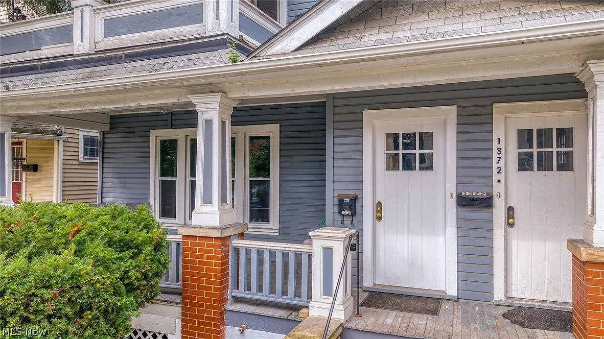 2 bed, $2,200 — Photo 2