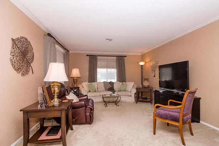 3 bed, 1588 sqft, $3,100 — Photo 4