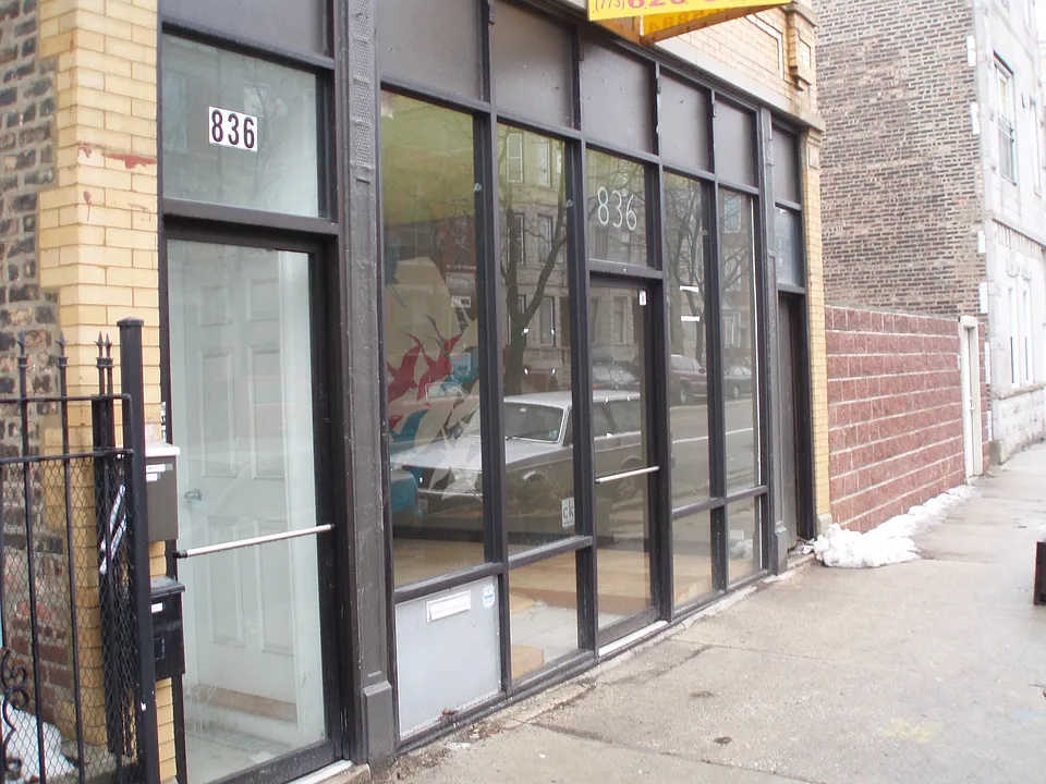 836 N Damen Ave #1