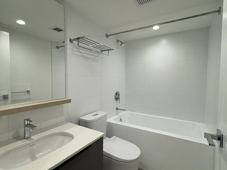567 Emerson St #30 — Photo 15