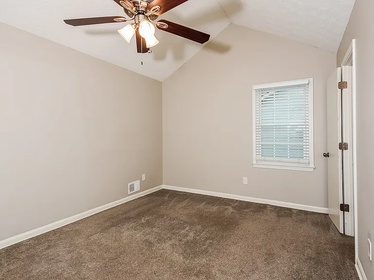 1471 Daniel Ln — Photo 12