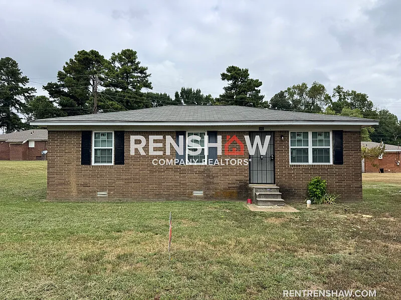 367 Navy Dr