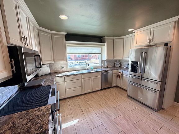 5th image of 109 Ringland Rd