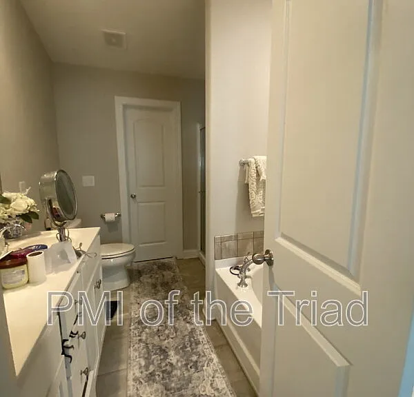 2953 York Place Dr — Photo 7