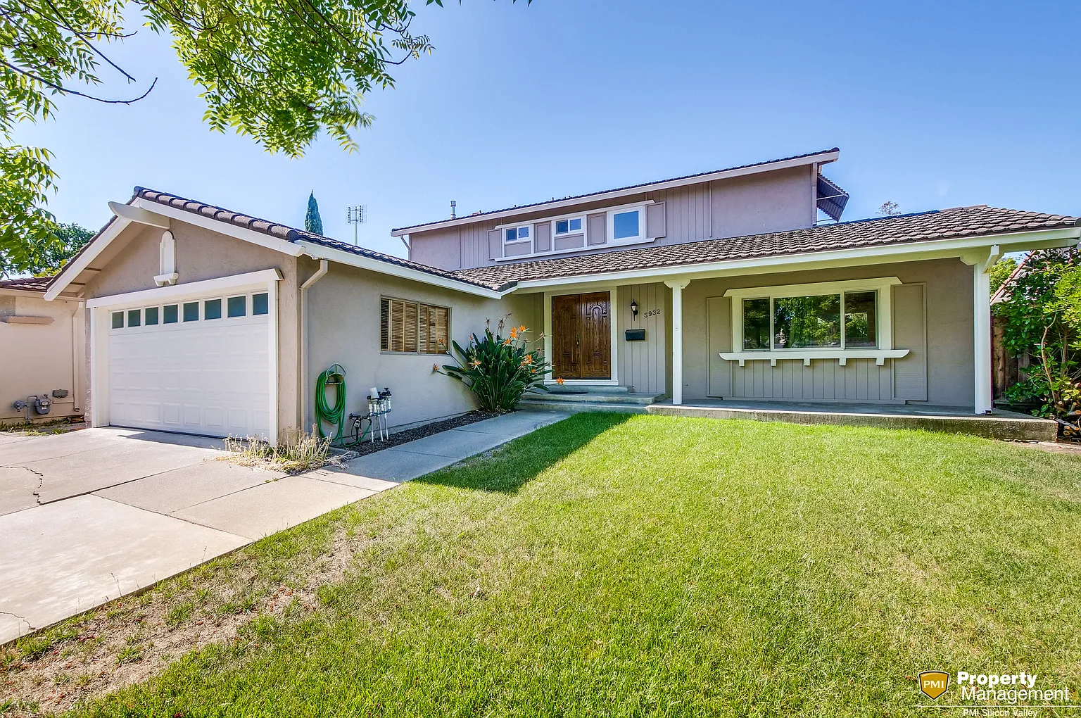 5932 Amapola Dr photo 1