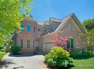 2511 Illinois Rd, Northbrook, IL 60062