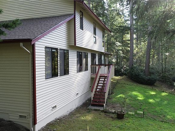5th image of 8265 Andrea Ln NW