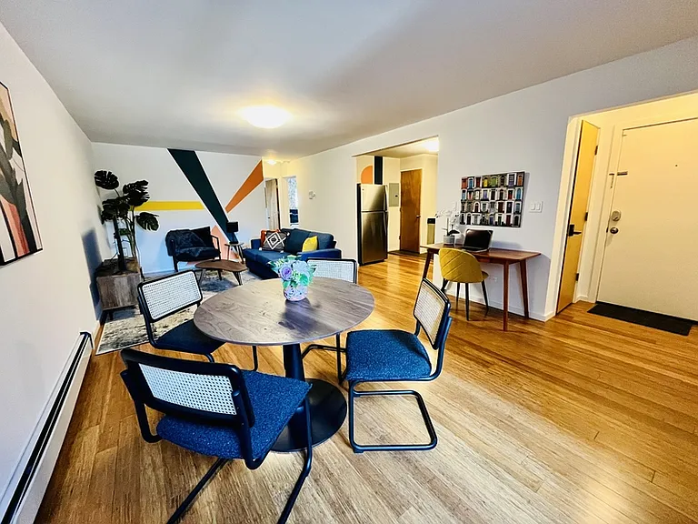 2254 W Foster Ave #3R — Photo 6
