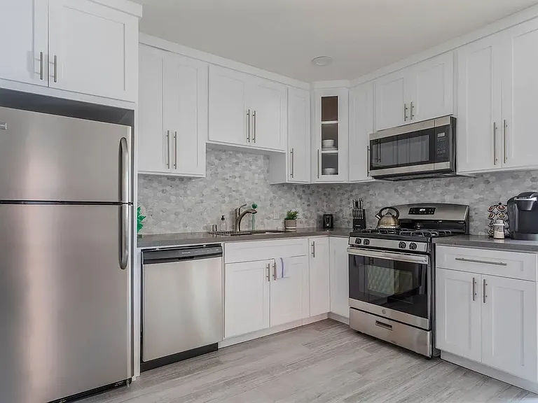 817 N Mariposa Ave #81712 — Photo 5