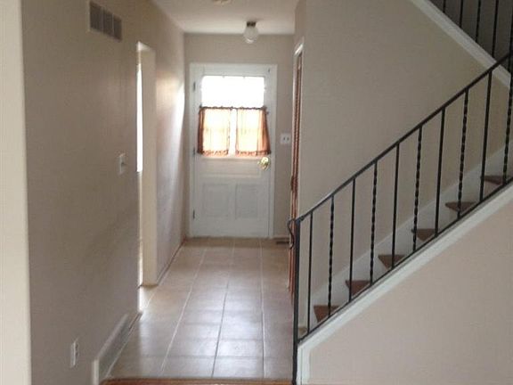 5th image of 1023 N Terrace Ln