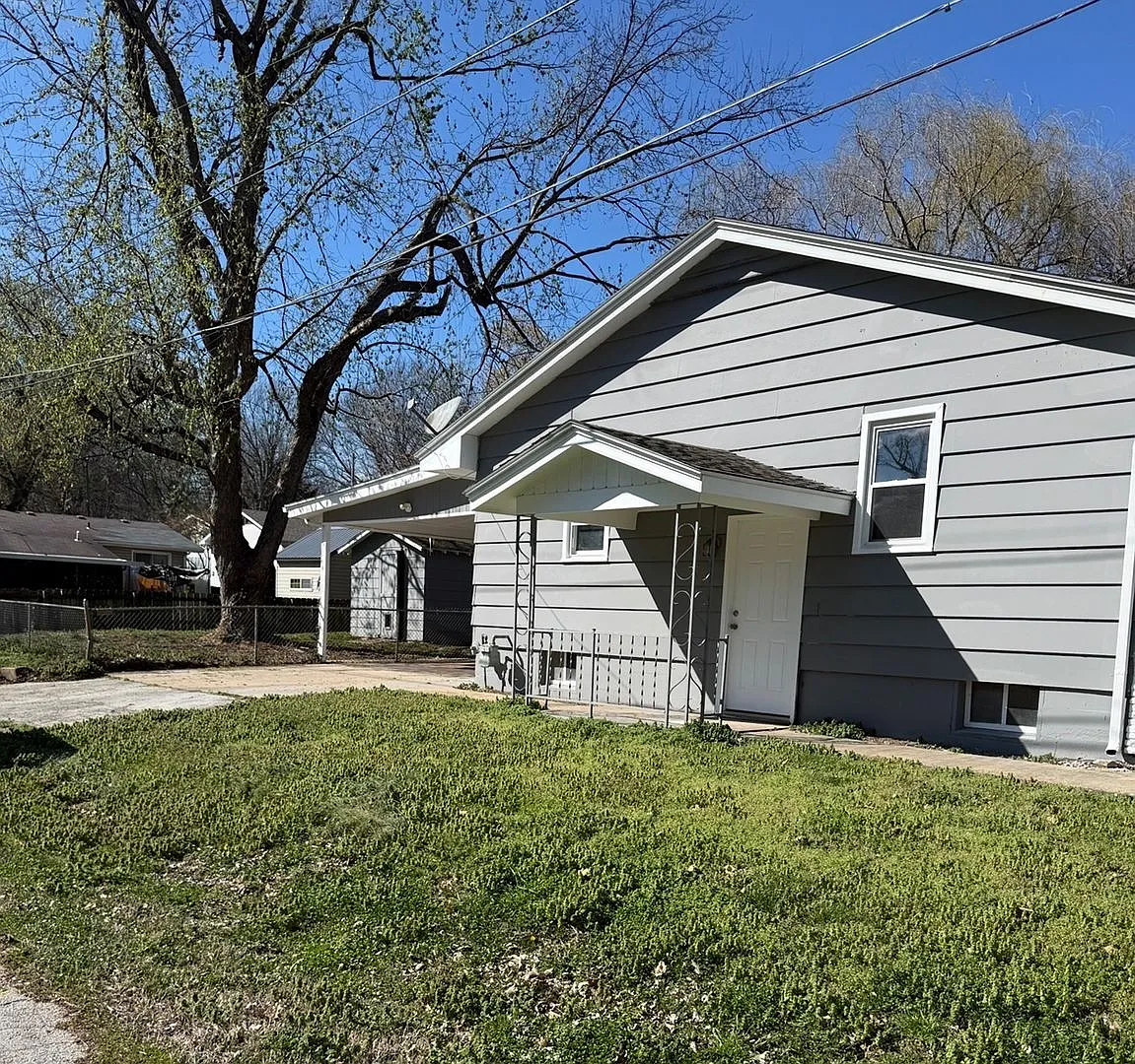 Building Photo - 1453 S Fort Ave