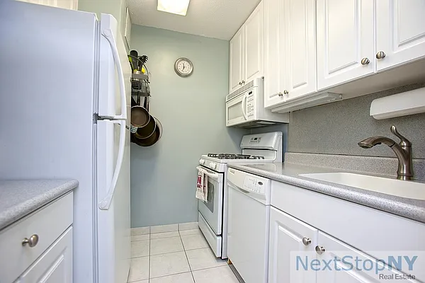 Sold by NextStopNY | media 14