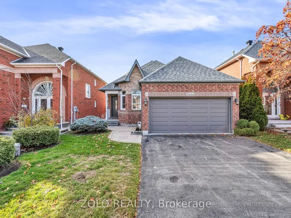 5666 Whitehorn Ave, Mississauga, ON L5V 2A9