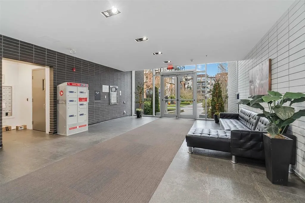 2 bed, 900 sqft, $3,800 — Photo 3