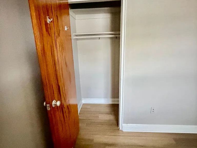 335 Talbott Ave — Photo 17