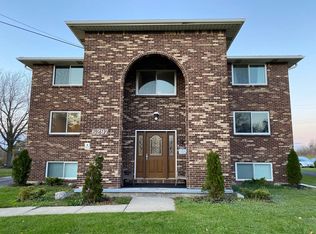 6297 Robinson Rd APT 5, Lockport, NY 14094