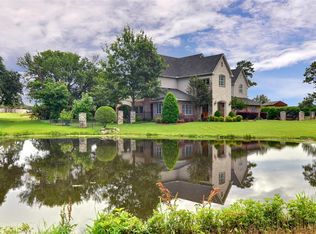 1118 Country Club Ct, Mansfield, TX 76063