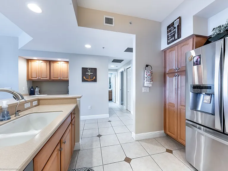 3313 Sunset Key Cir #403 — Photo 11