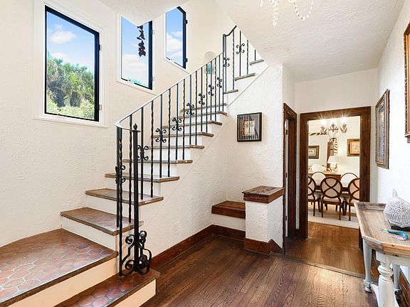 4th image of 514 32nd St