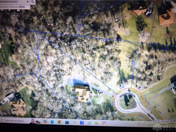 4211 Grey Stone Xing, Springfield, OH 45504