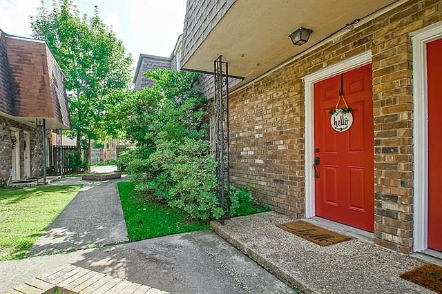 1st image of 19 Houmas Pl APT B