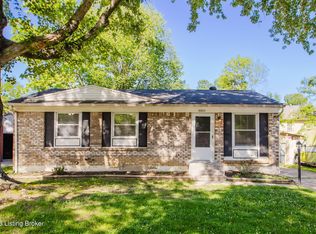 8805 Maplecreek Dr, Louisville, KY 40219