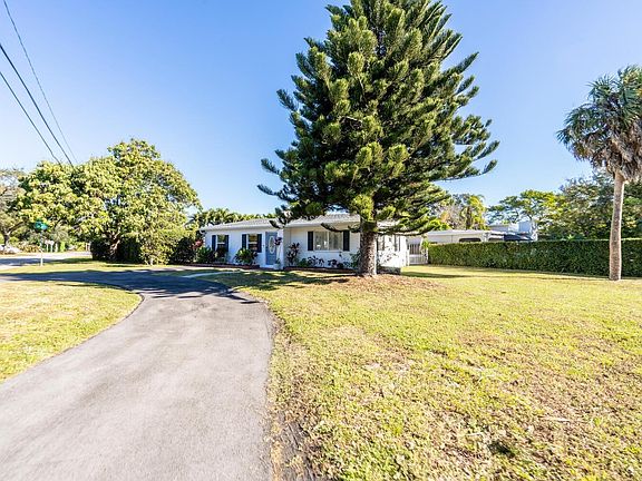 2nd image of 1308 SW 17th Avenue