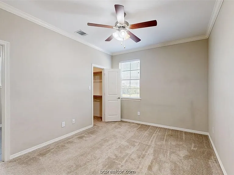 2027 Harvey Mitchell Pkwy S — Photo 28