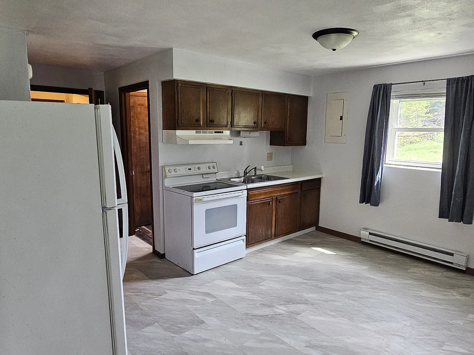 1710 Westridge Ct — Photo 1