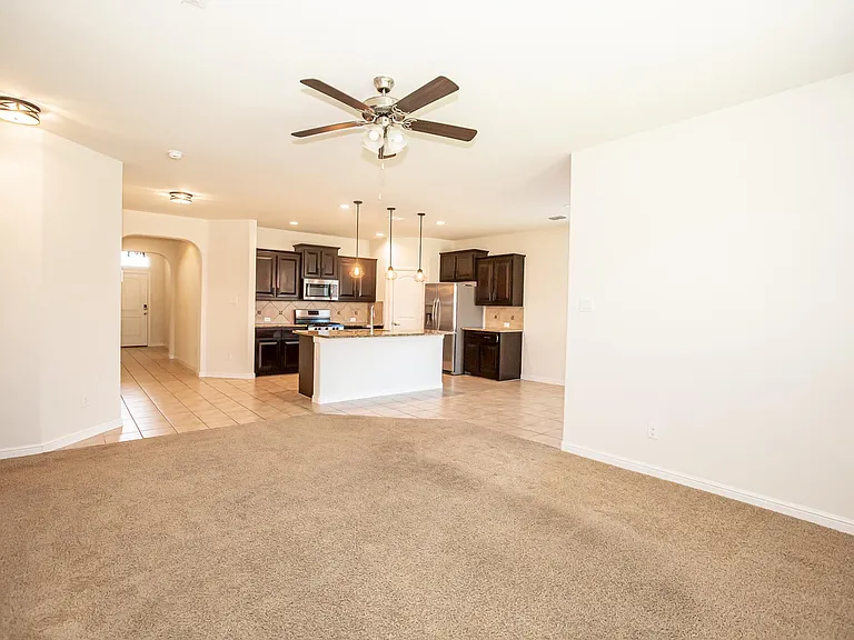 9524 Blaine Dr — Photo 4