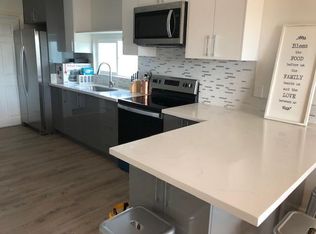 2652 E Manoa Rd, Honolulu, HI 96822