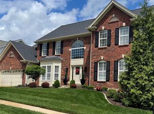 17875 Westhampton Woods Dr, Chesterfield, MO 63005