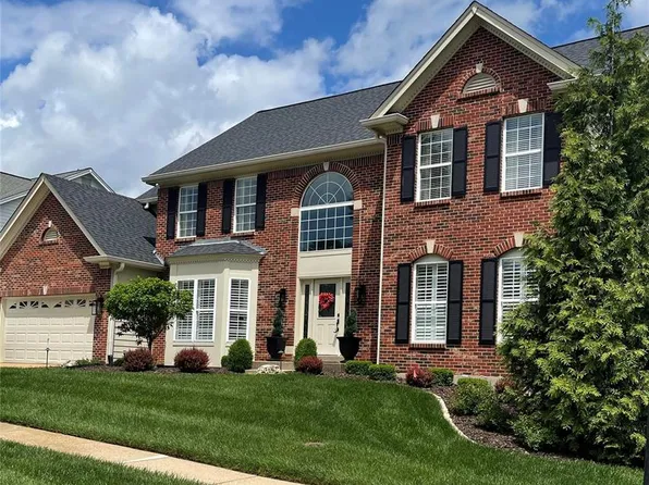 17875 Westhampton Woods Dr, Chesterfield, MO 63005