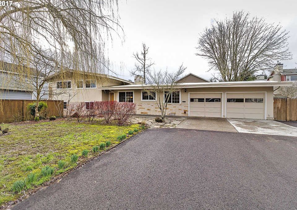 1st image of 219 NE 55th Ave