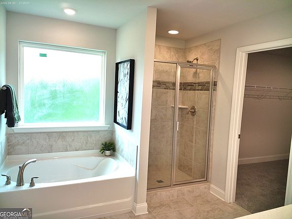 5th image of 1117 Barrington Place Way