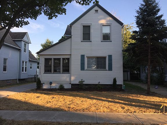 3rd image of 14123 Berwyn Ave
