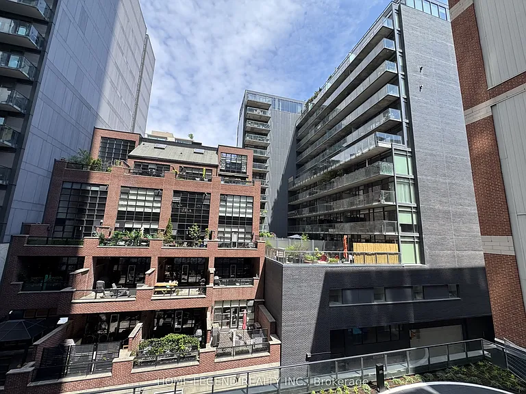 180 Front St E #503 — Photo 9
